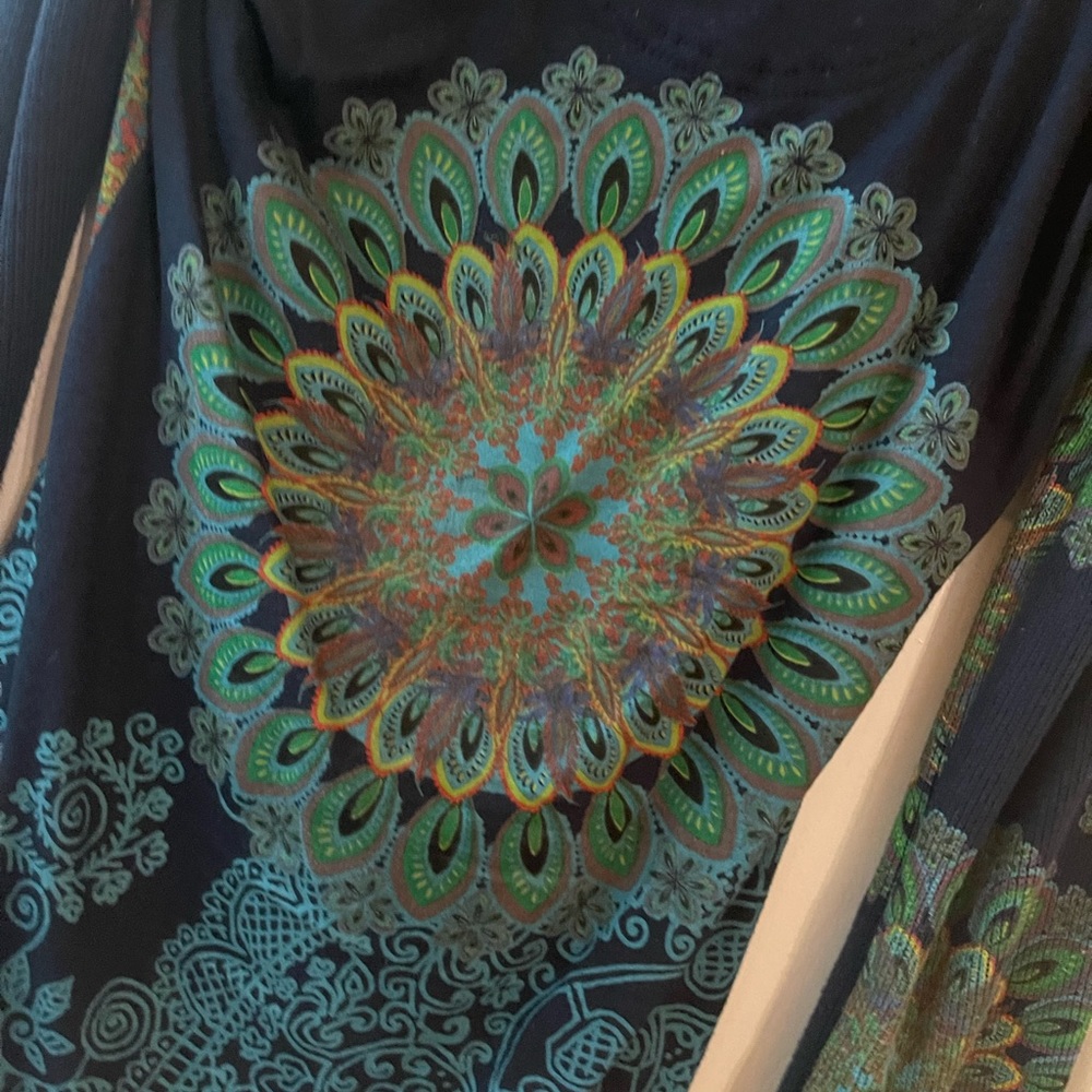 Sweater - Picture 5 of 9